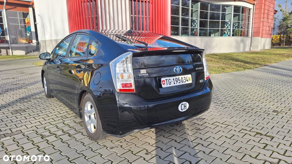 Toyota Prius 1.8 HSD Sol - 6