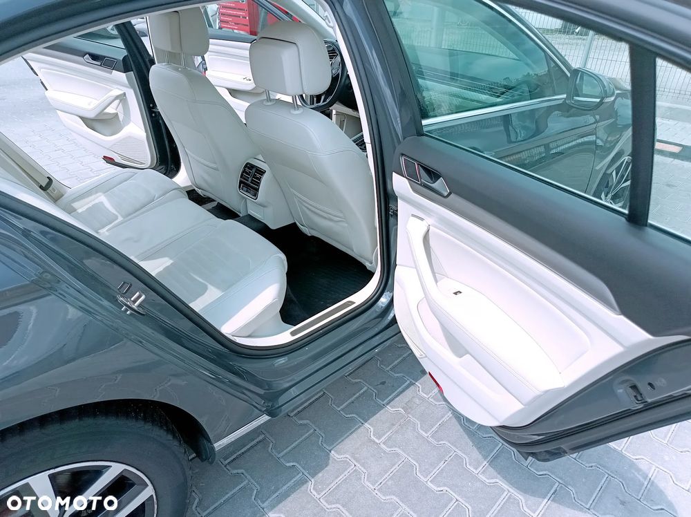 Volkswagen Passat 2.0 TDI BMT Highline DSG - 30