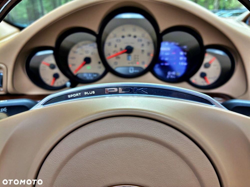 Porsche 911 - 28