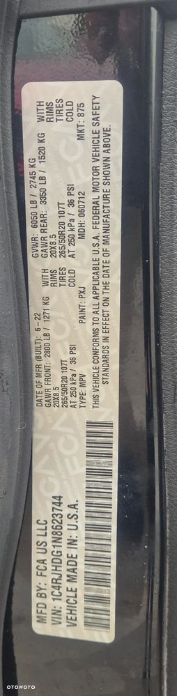 Jeep Grand Cherokee - 23