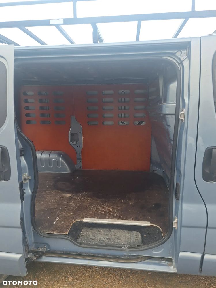 Opel Vivaro - 9