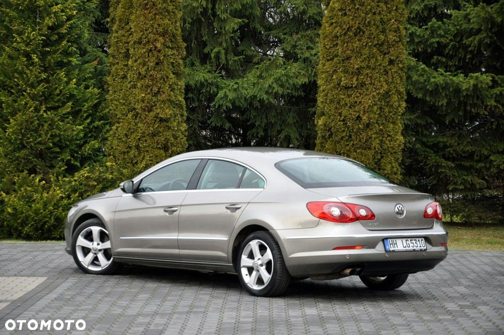 Volkswagen Passat CC - 13