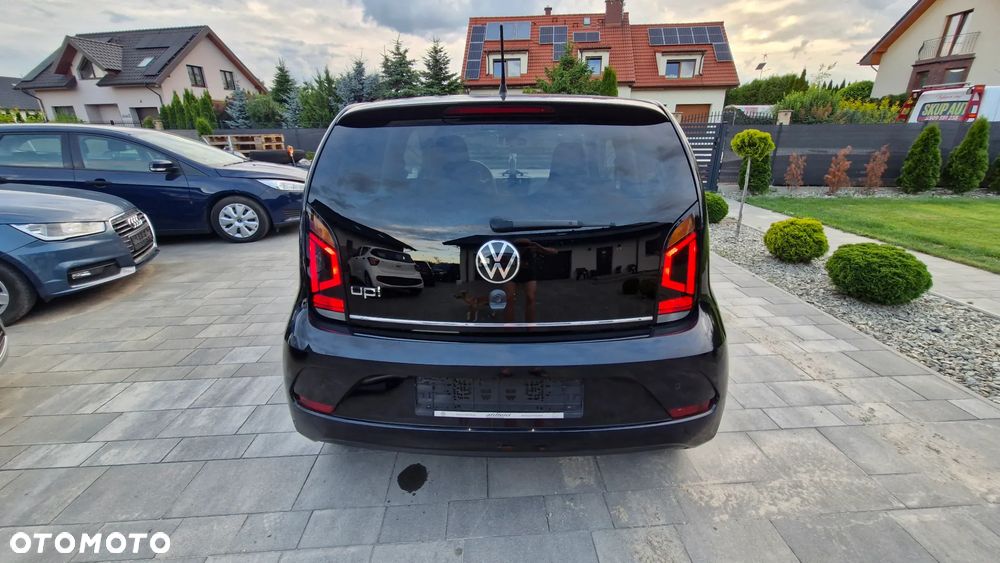 Volkswagen up! Active - 7