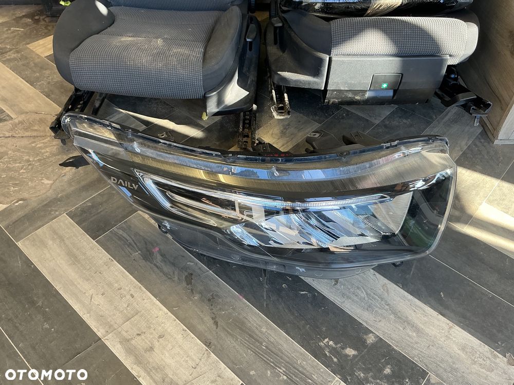 IVECO DAILY 05802711799  LAMPA PRAWA PRZEDNIA PRAWY PRZÓD - 1