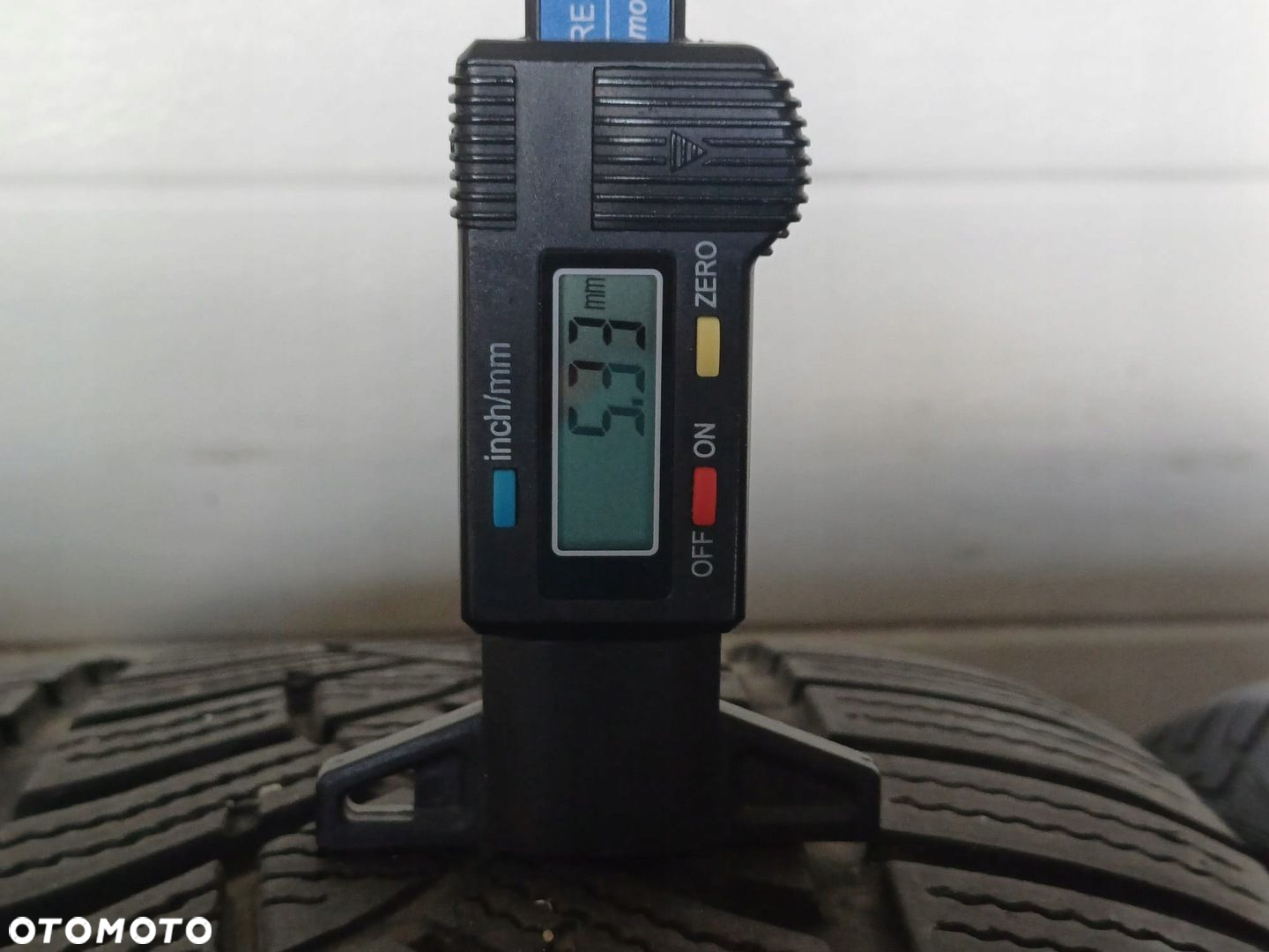 NR 566 Koła Zimowe Alufelgi BMW seria 3 G21 225/50/17 Goodyear - 2