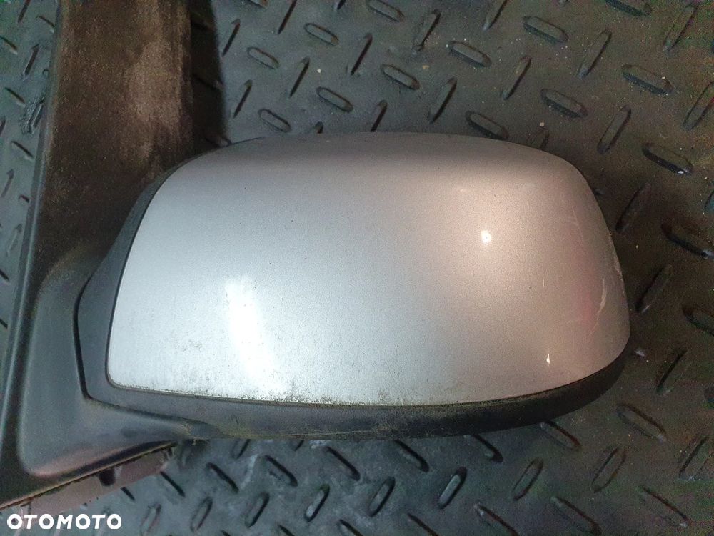 LUSTERKO LEWE FORD FOCUS C-MAX 5 PIN EUROPA - 2