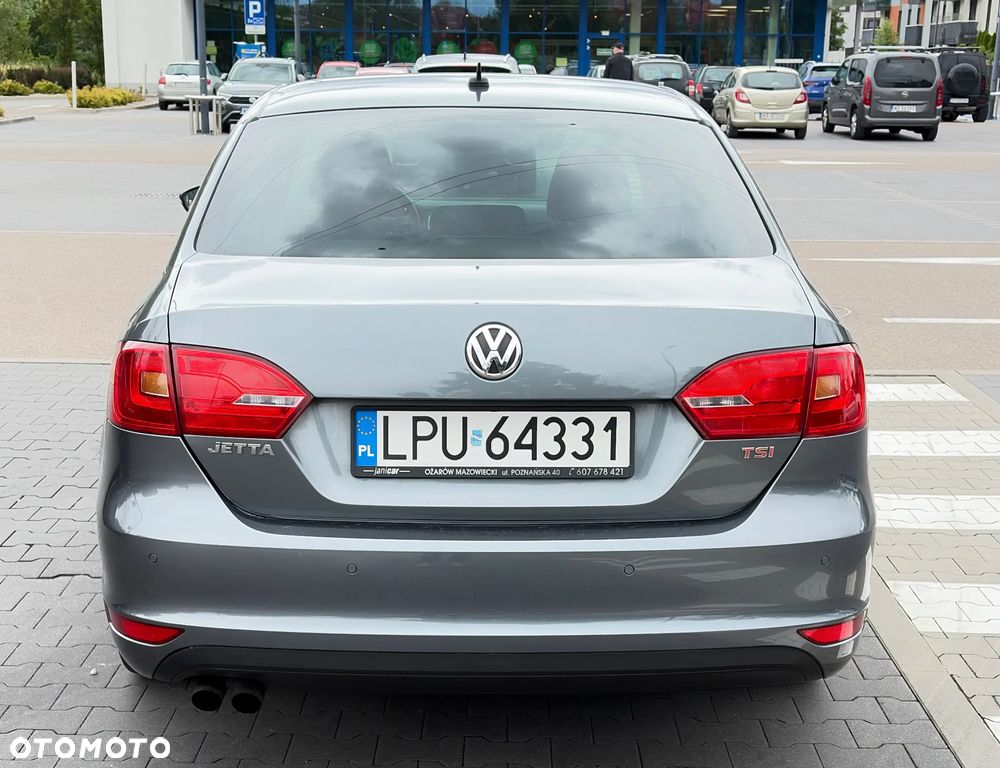 Volkswagen Jetta 1.4 TSI Highline - 4