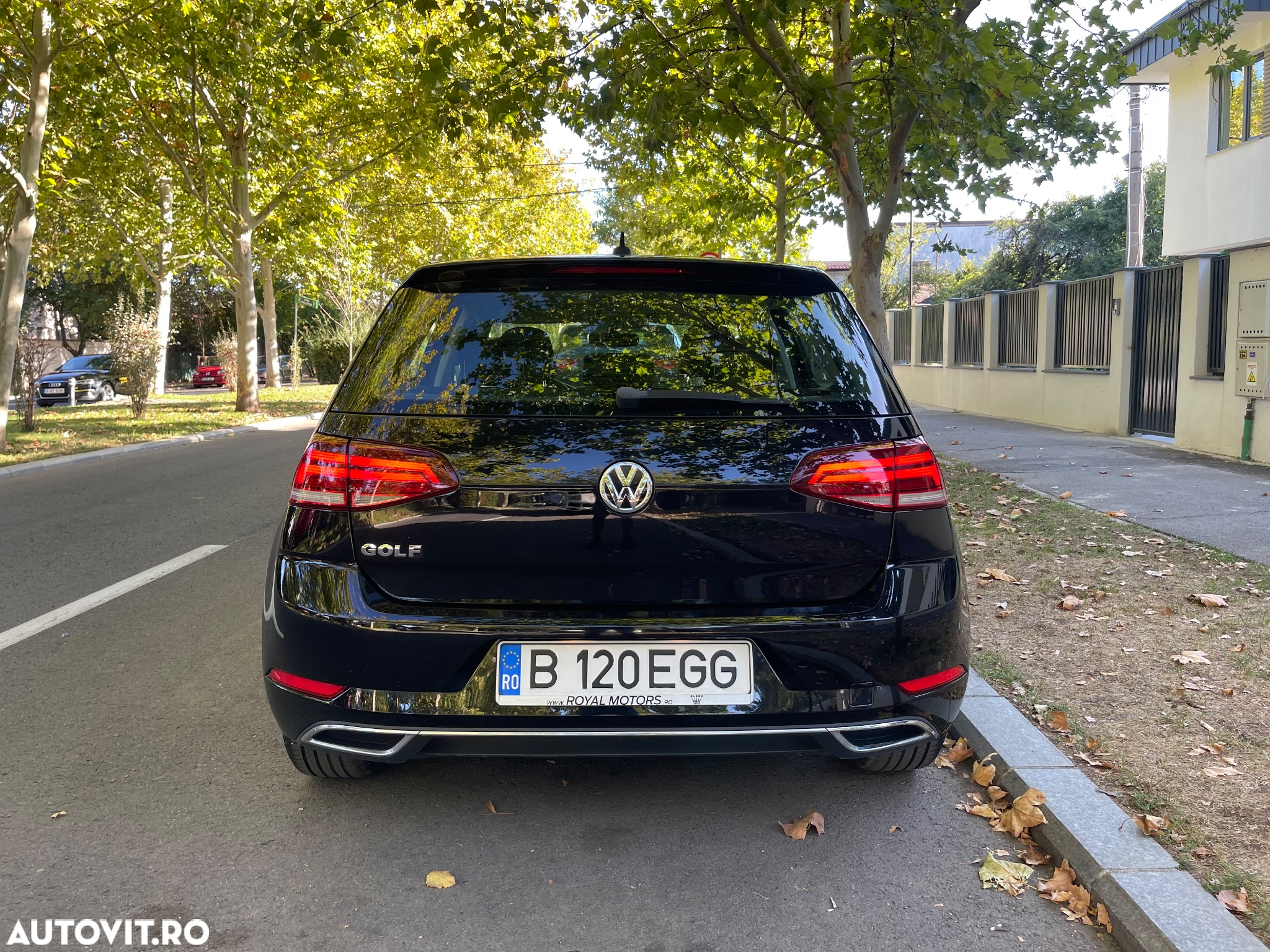 Volkswagen Golf - 5