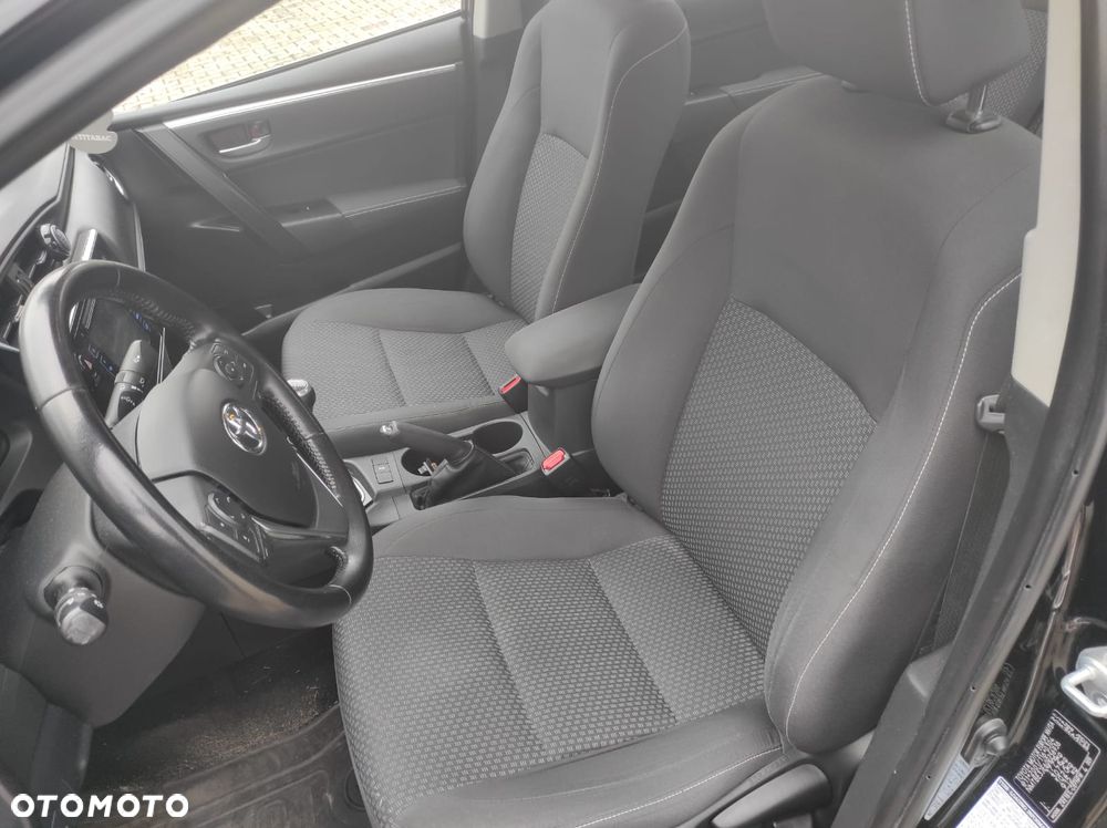 Toyota Corolla 1.6 Comfort - 26