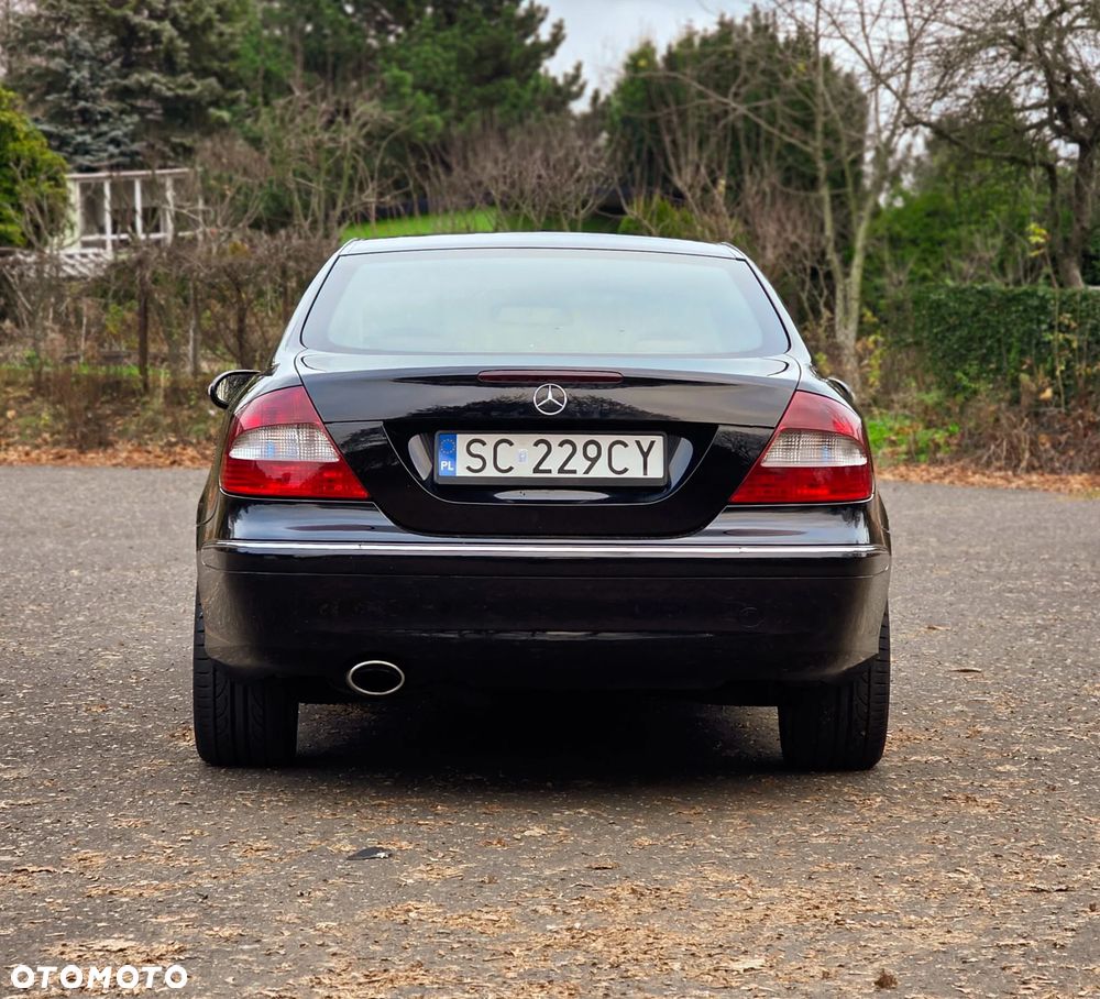 Mercedes-Benz CLK - 9