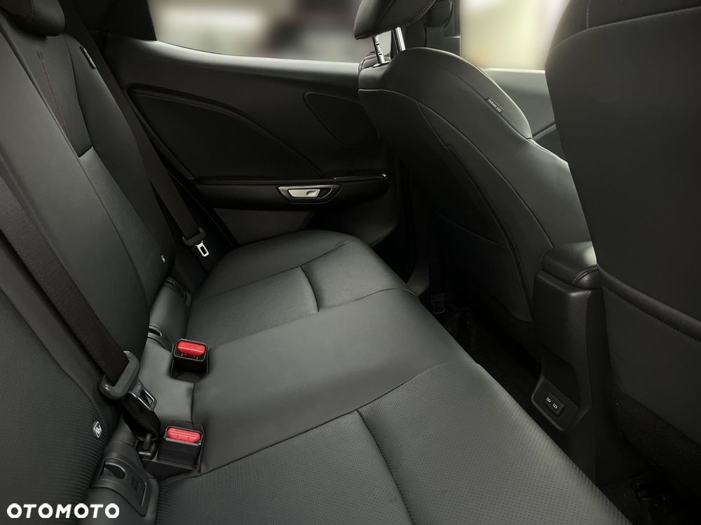 Lexus LBX 1.5 Hybrid Emotion - 10