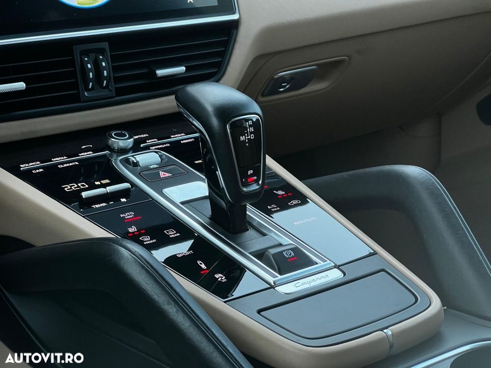 Porsche Cayenne - 14