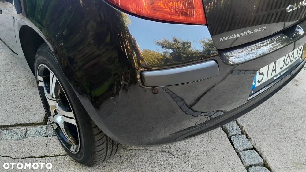Renault Clio 1.2 16V Alize - 15