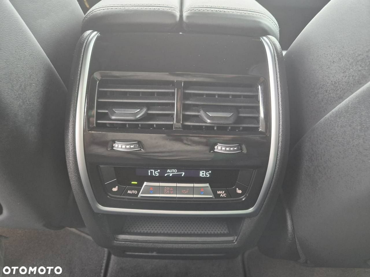 BMW X7 - 12