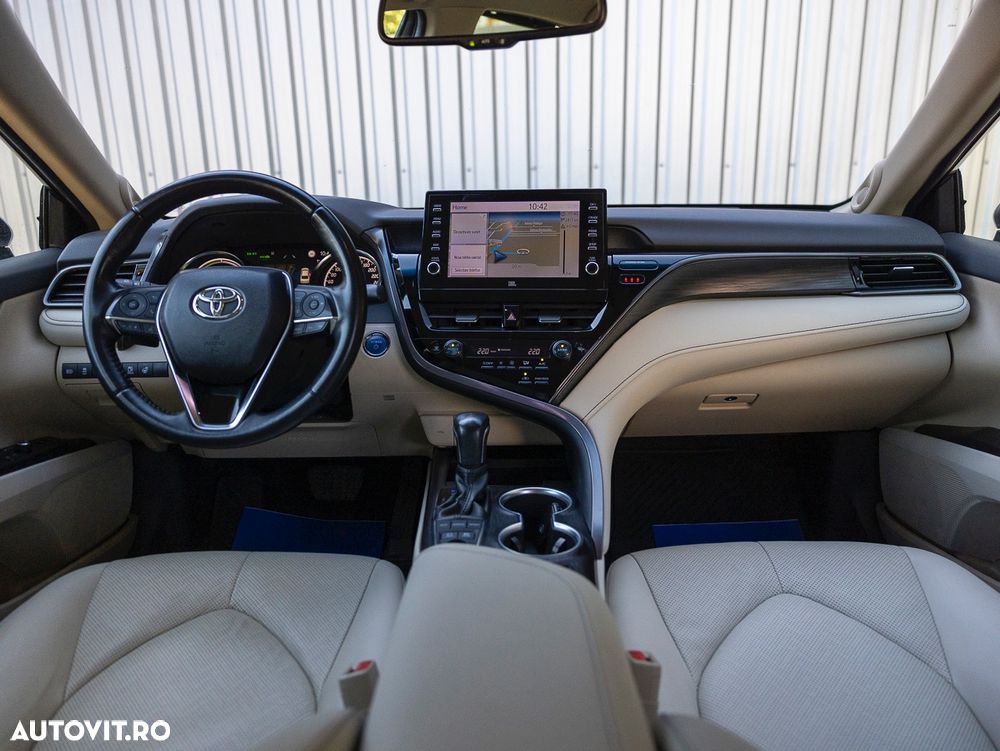 Toyota Camry 2.5 Hybrid Exclusive - 36