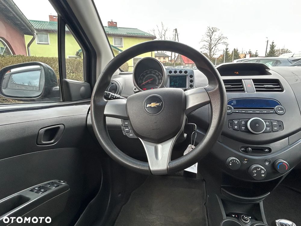 Chevrolet Spark 1.0 LS - 17