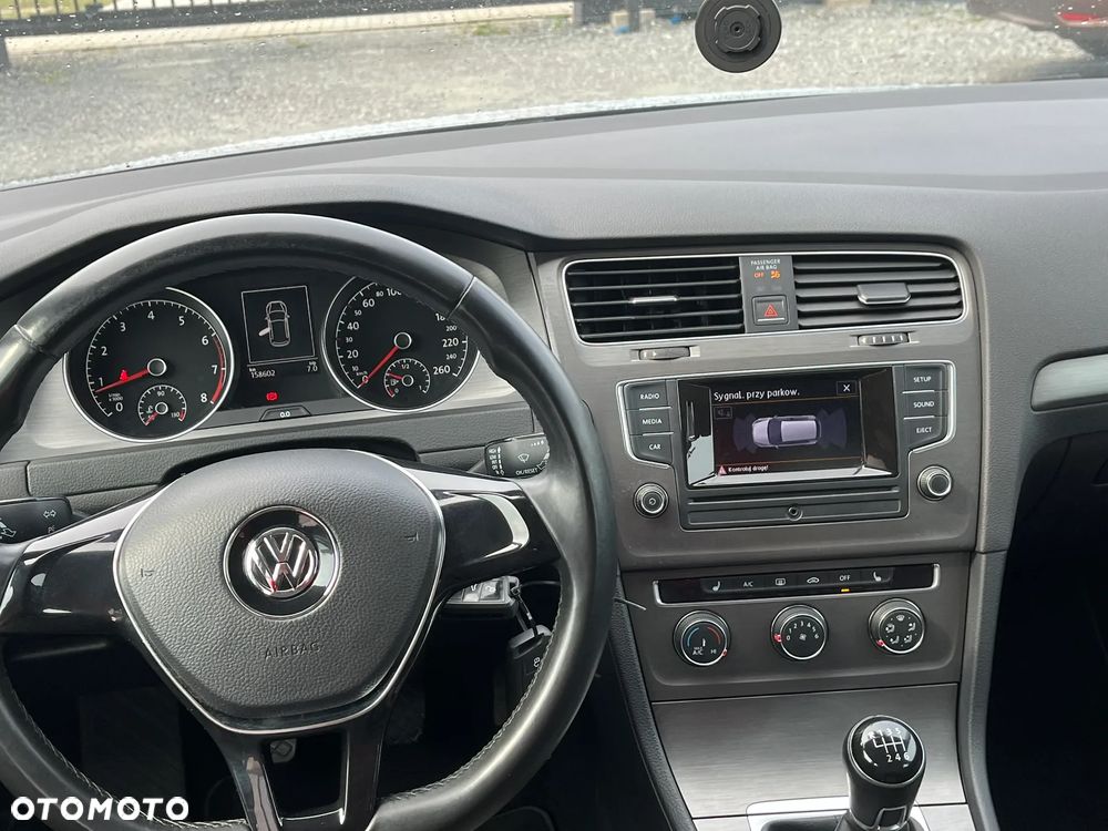 Volkswagen Golf - 13