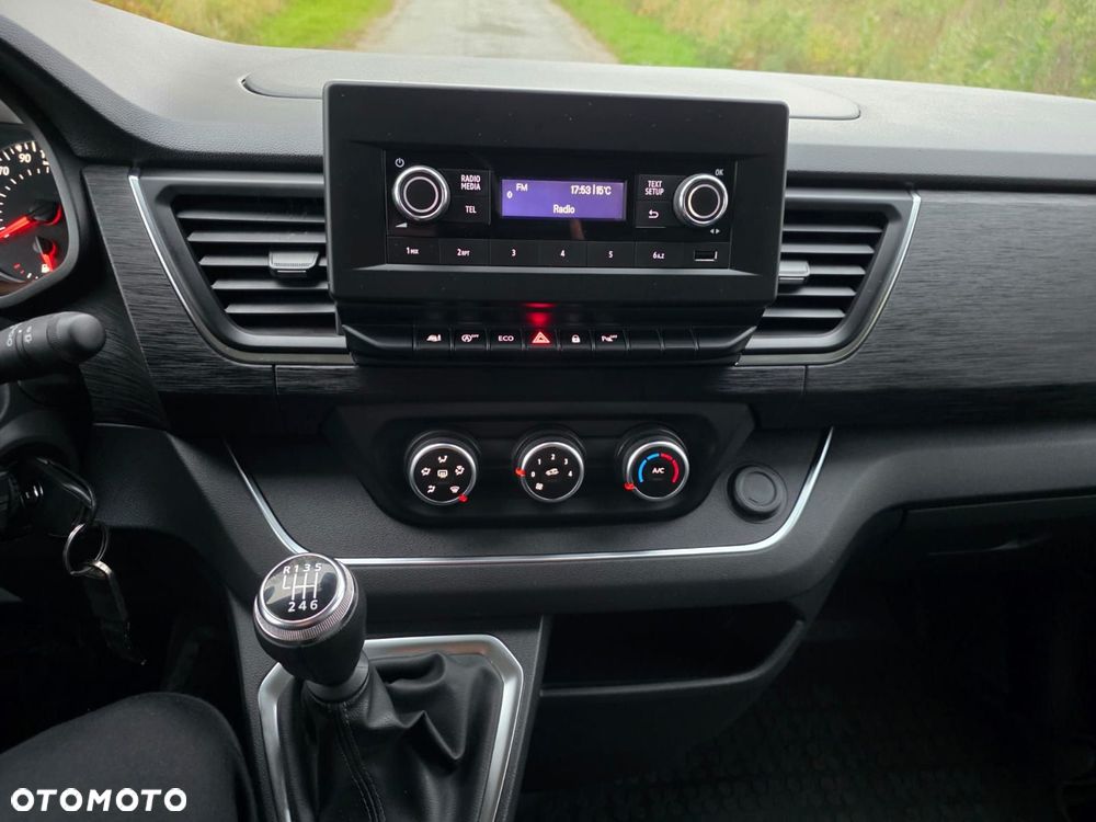Renault Trafic - 14
