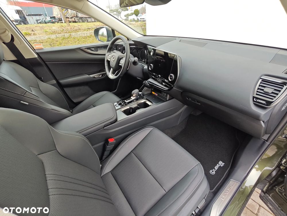 Lexus NX 350h Prestige AWD - 4