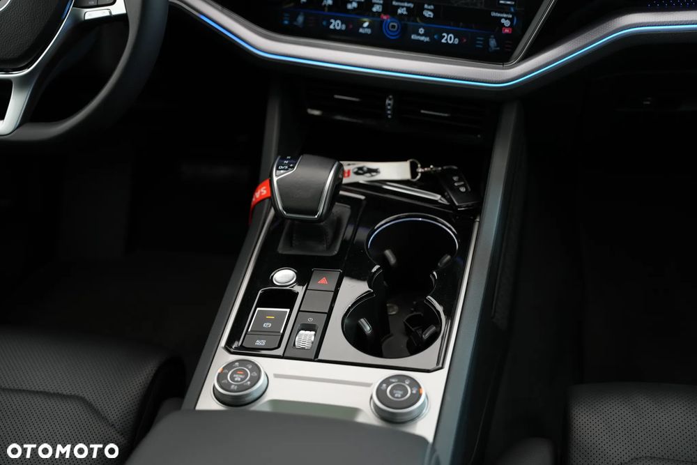 Volkswagen Touareg - 26