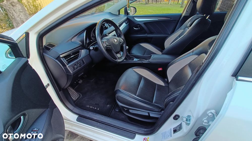 Toyota Avensis Touring Sports 1.6 D-4D Edition S+ - 2