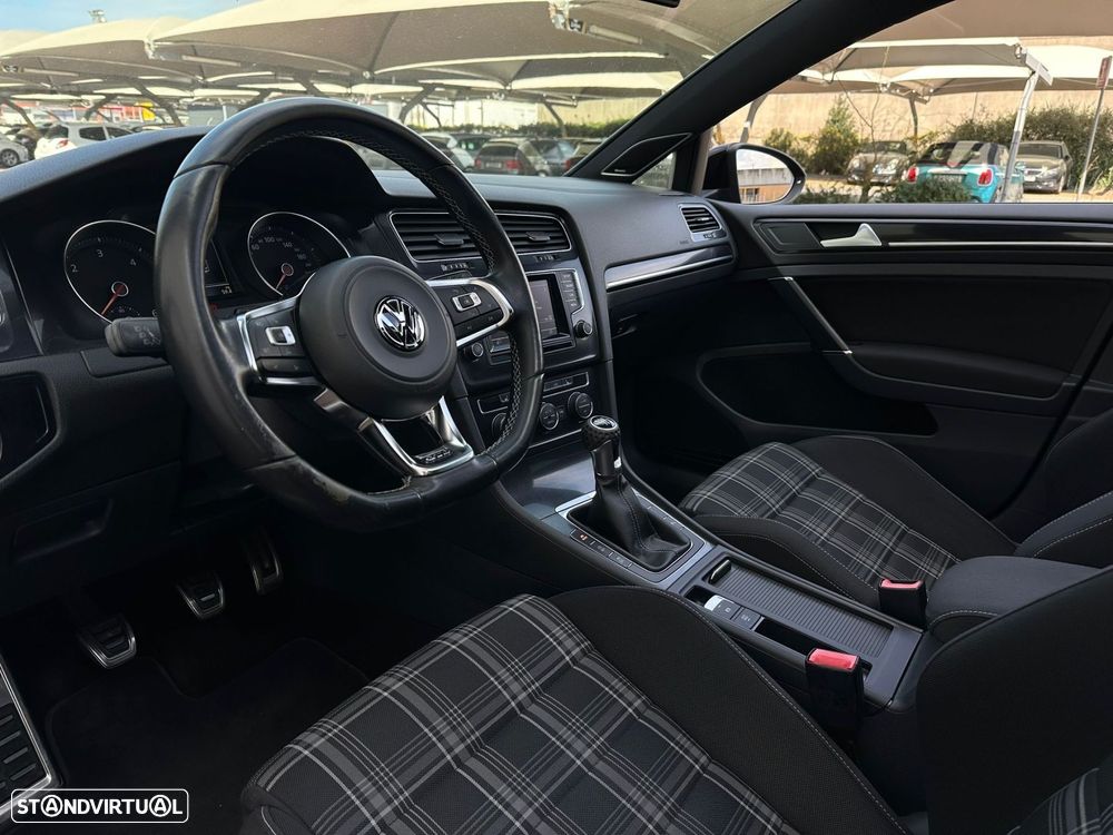 VW Golf GTD BlueMotion - 7