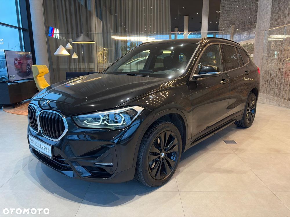 BMW X1 xDrive20i Sport Line sport - 9