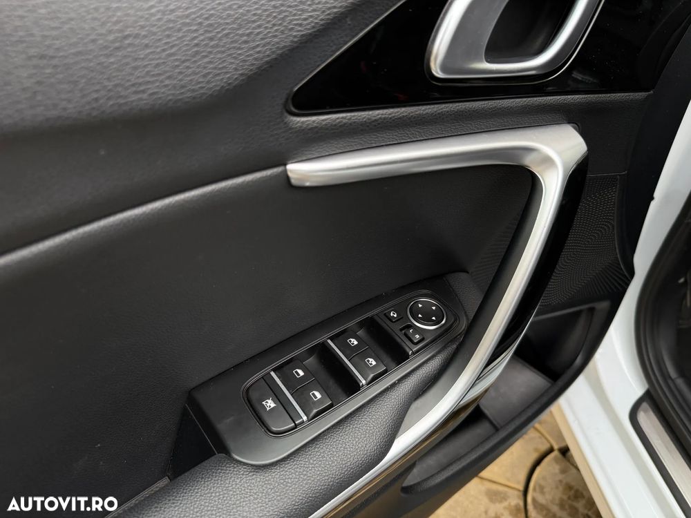 Kia Ceed 1.6 GDI DCT OPF Vision - 15