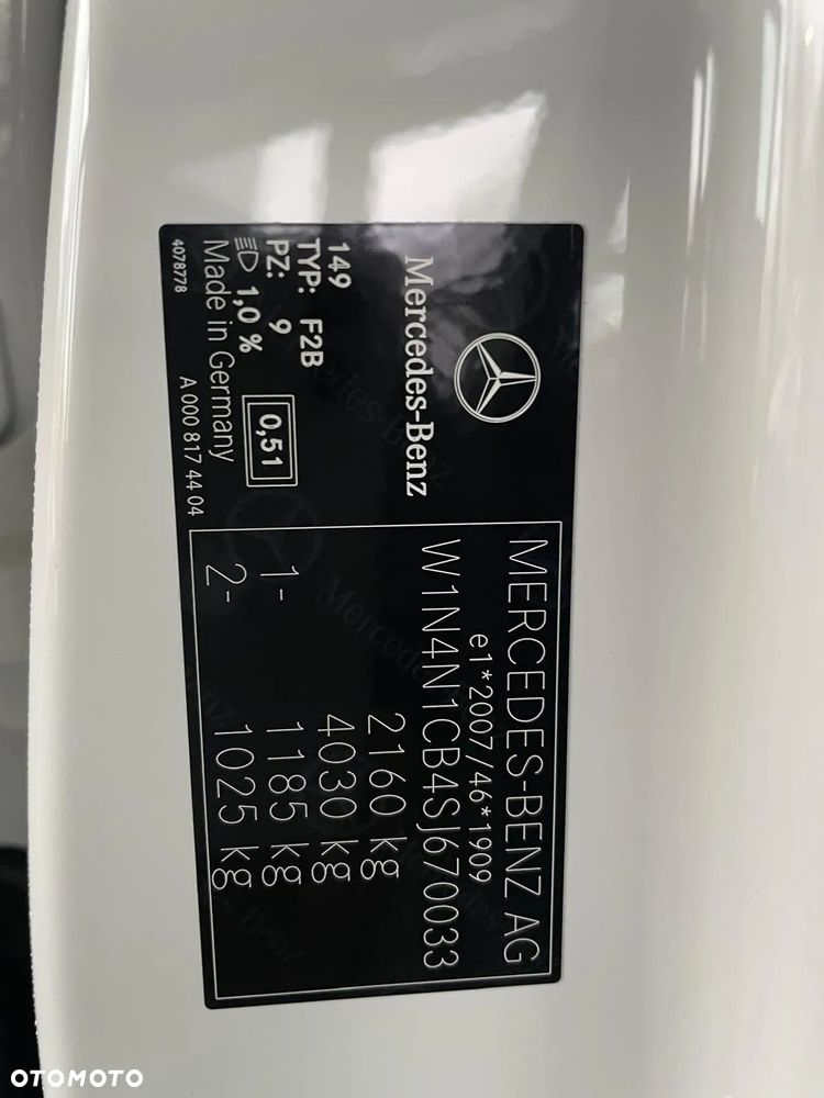 Mercedes-Benz GLA 200 d - 12