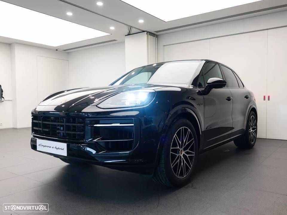 Porsche Cayenne E-Hybrid Black Edition - 1
