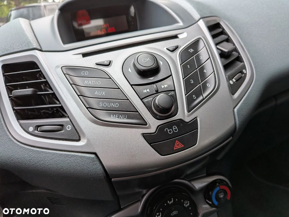 Ford Fiesta - 17