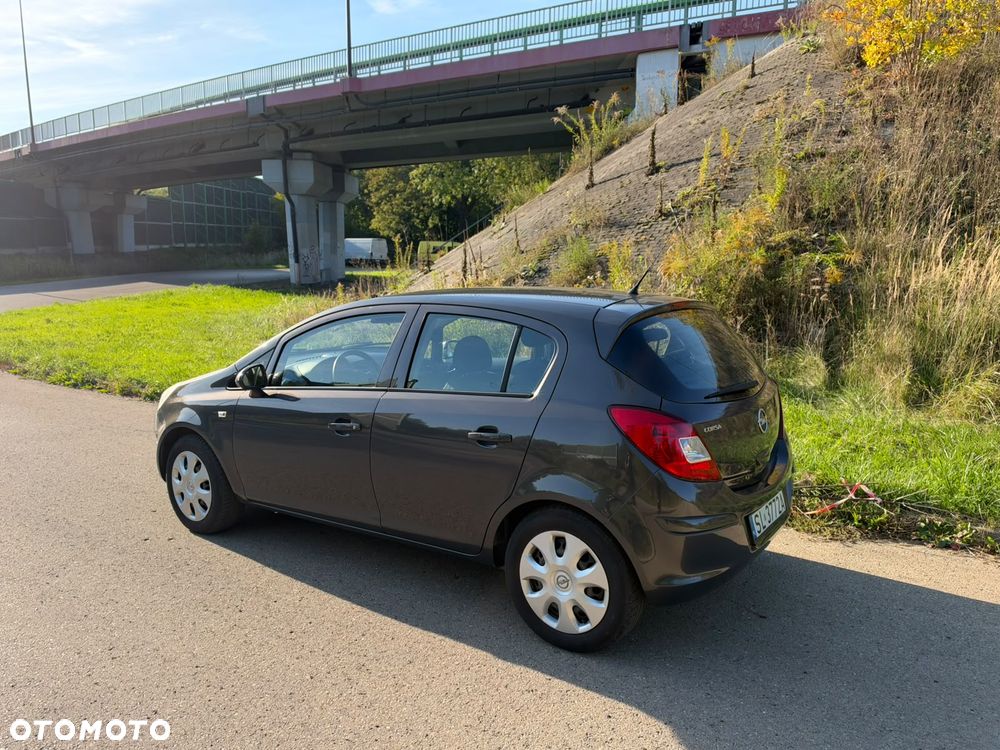 Opel Corsa - 4