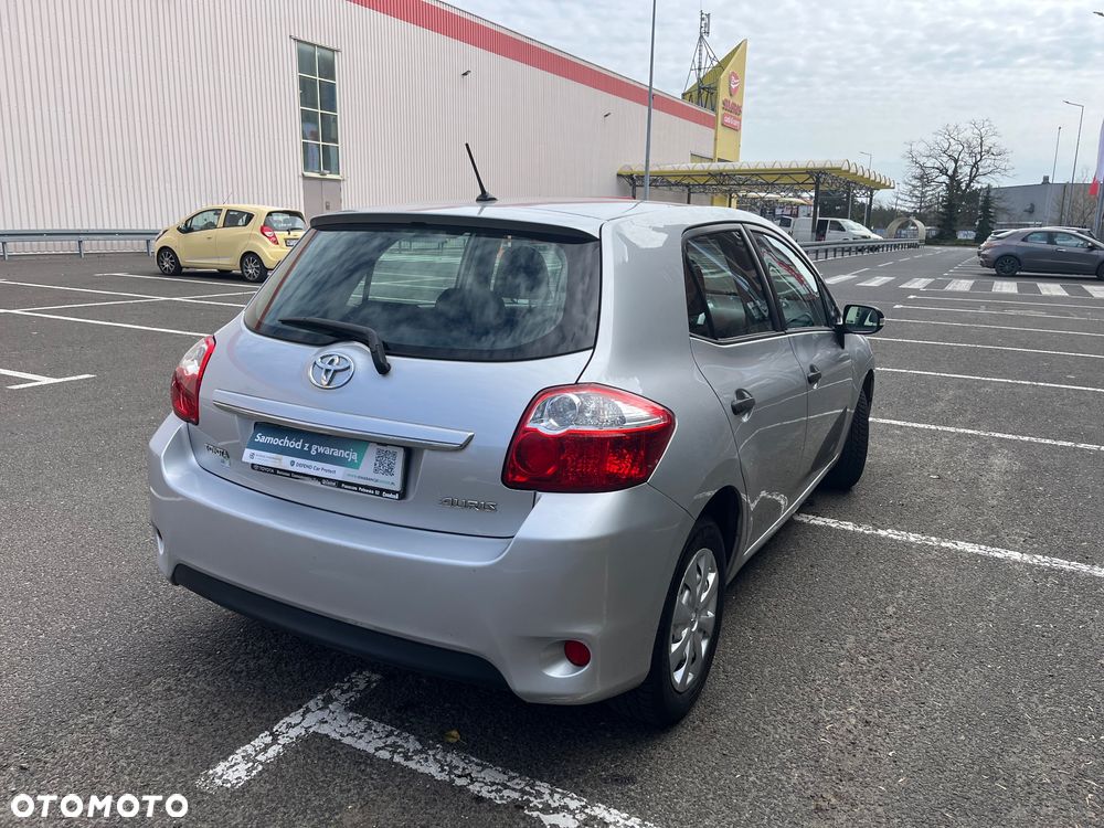 Toyota Auris 1.33 VVT-i Terra - 6