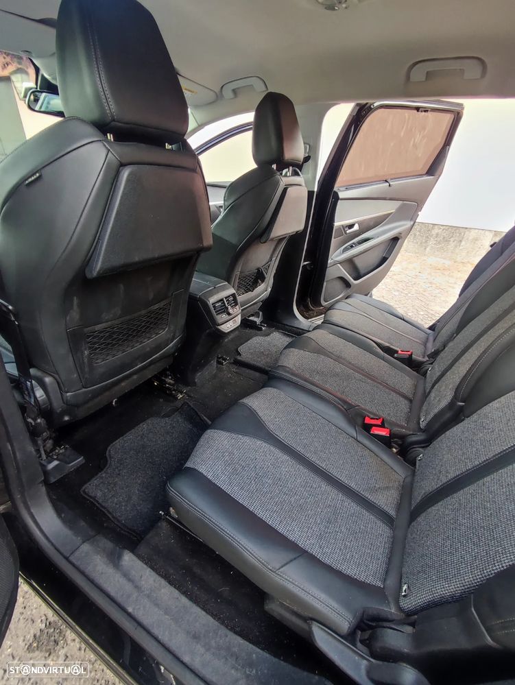 Peugeot 5008 1.5 BlueHDi Allure Pack EAT8 - 24