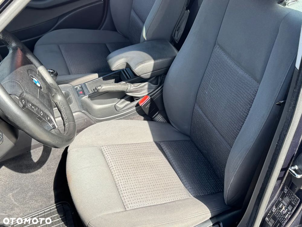 BMW Seria 3 316i - 11