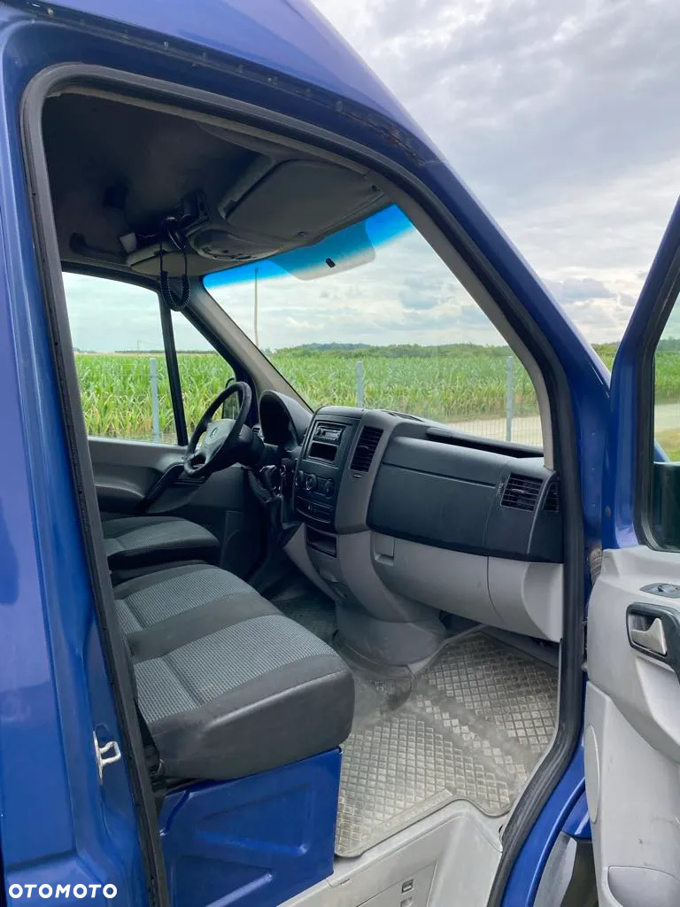 Mercedes-Benz Sprinter - 8