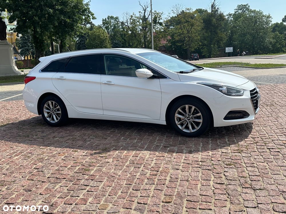 Hyundai i40 Kombi blue 1.7 CRDi Style - 20