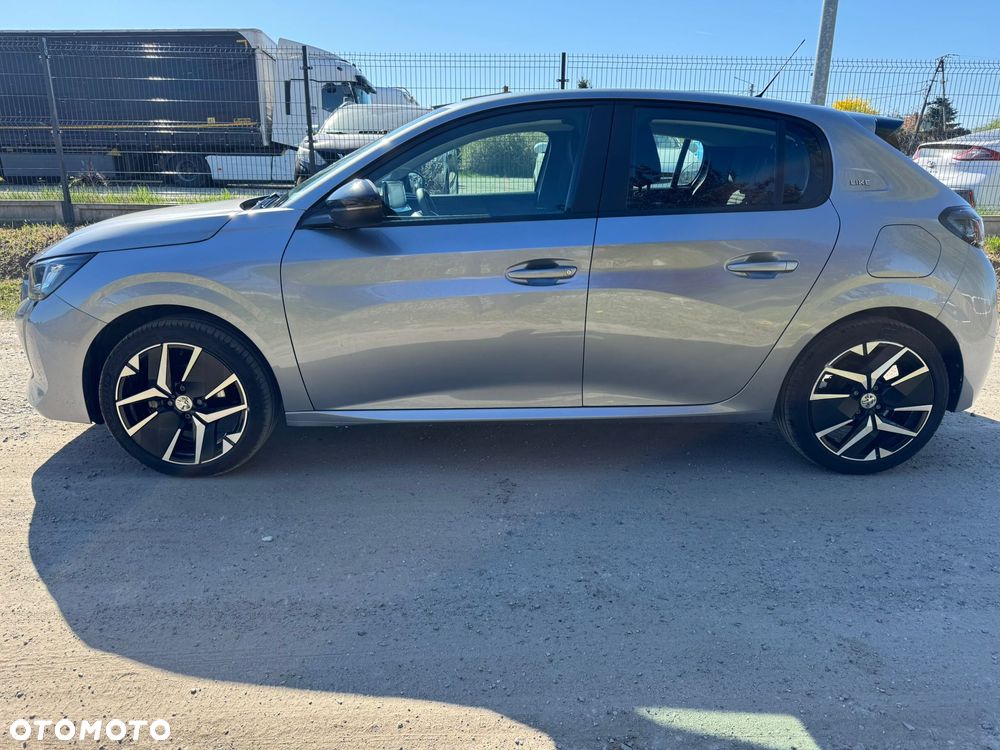 Peugeot 208 - 21