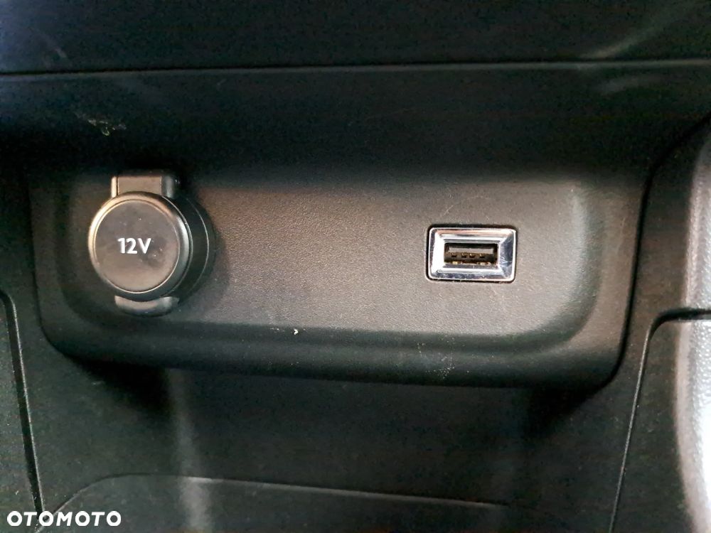 Citroën C3 1.2 PureTech Shine - 21