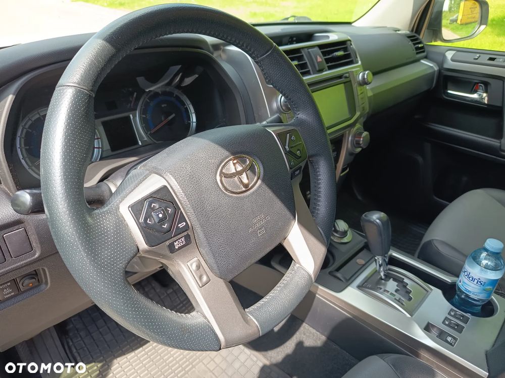 Toyota 4-Runner - 27
