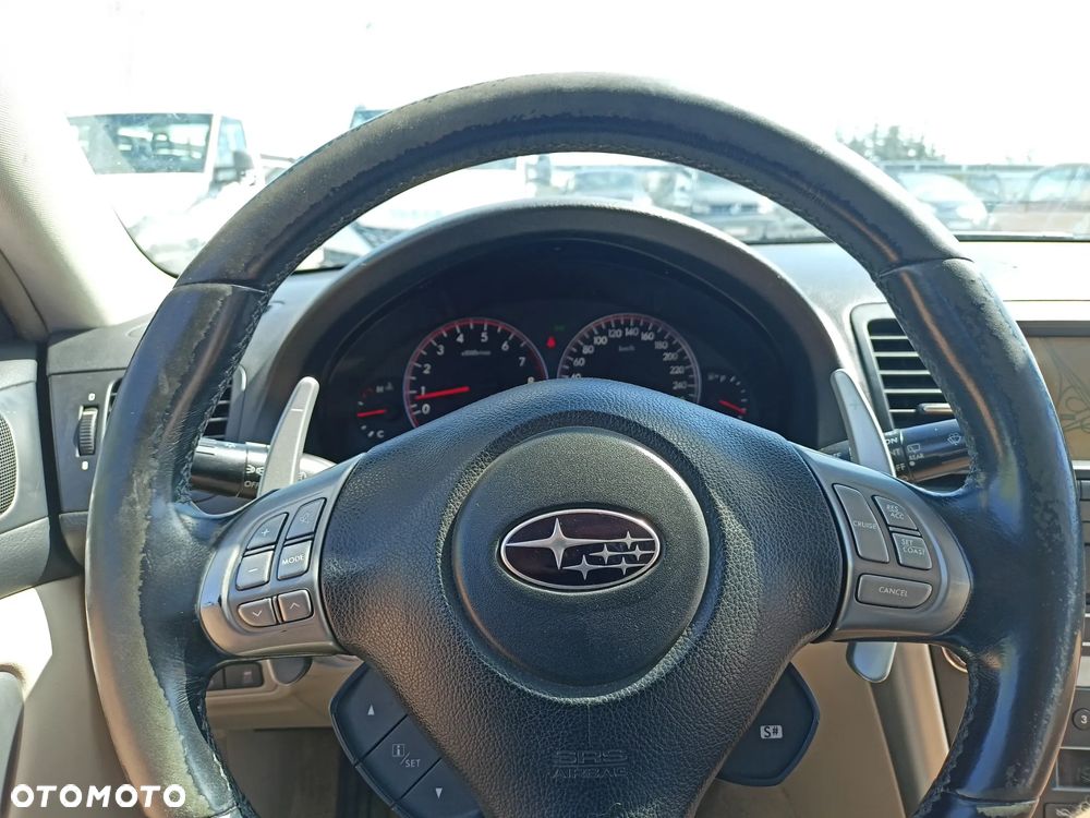 Subaru Outback - 11