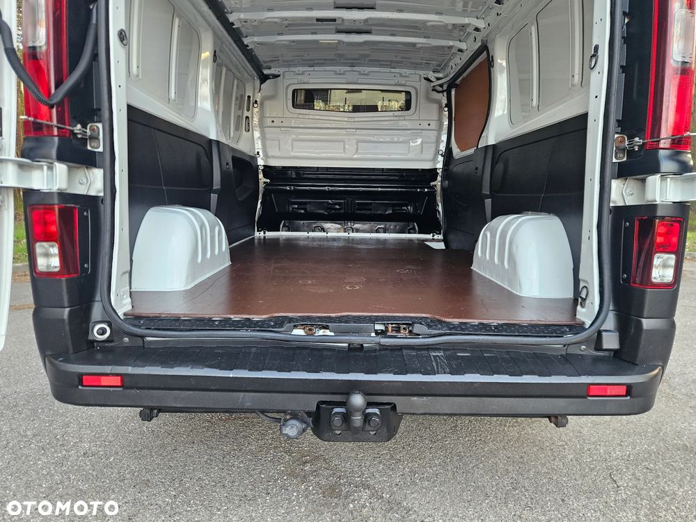 Opel Vivaro - 10