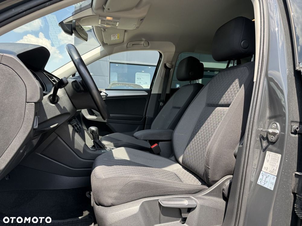 Volkswagen Tiguan - 24
