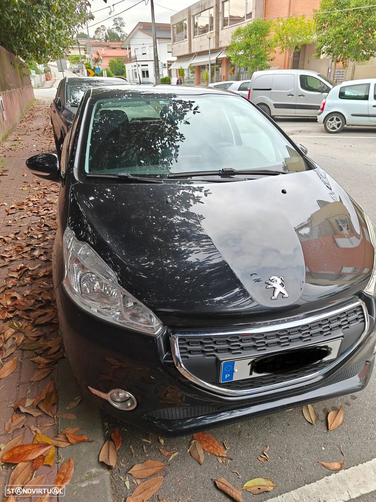Peugeot 208 1.4 HDi - 1