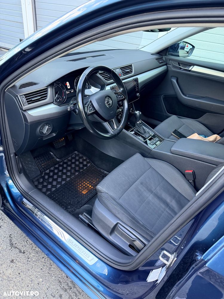 Skoda Superb 2.0 TDI DSG Ambition - 3