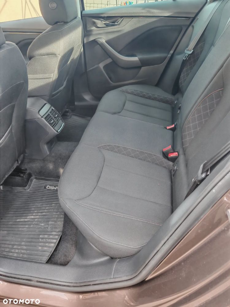 Skoda Kamiq 1.0 TSI Ambition DSG - 11