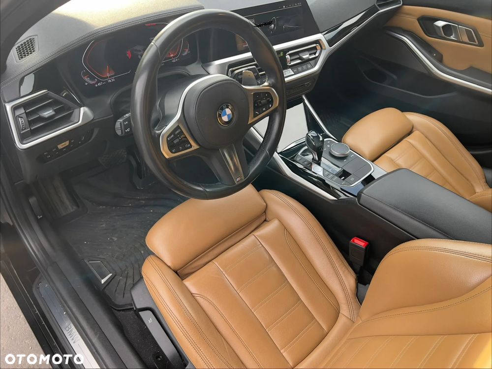 BMW Seria 3 330i Sport Line sport - 11