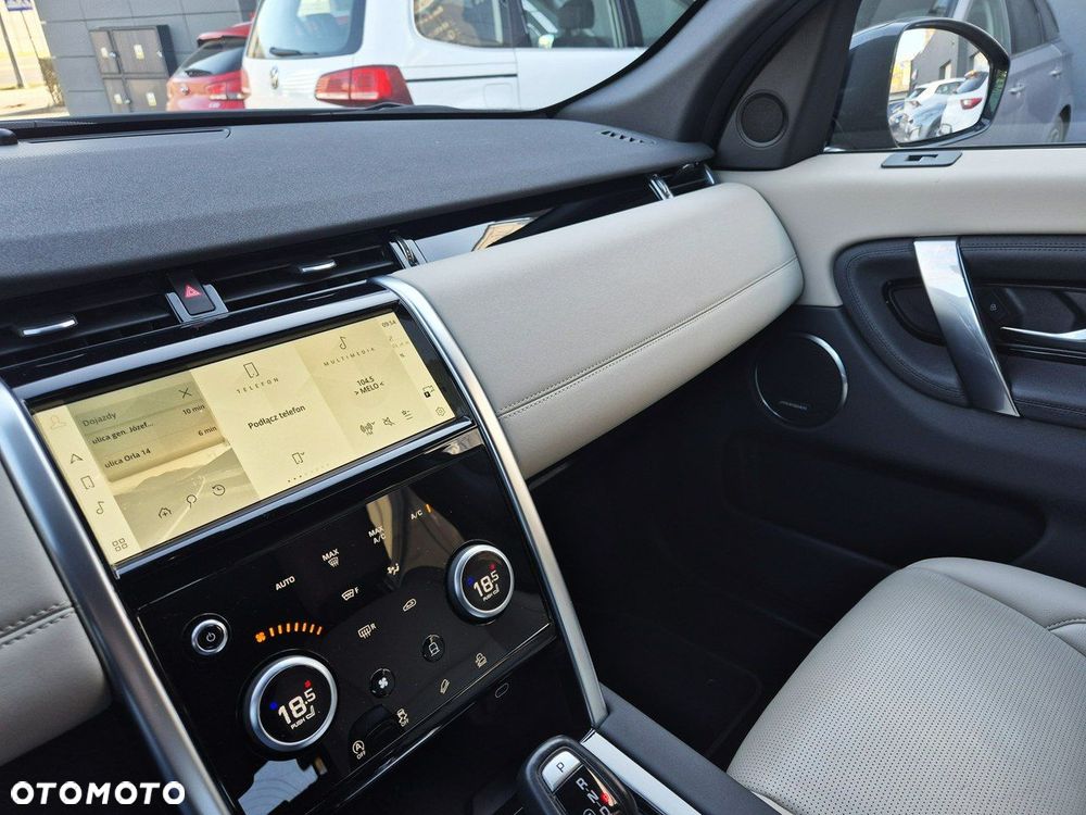 Land Rover Discovery Sport - 33