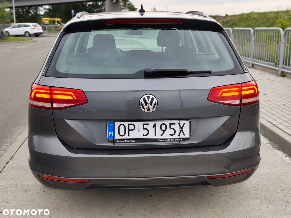 Volkswagen Passat 2.0 TDI BMT Comfortline DSG - 9