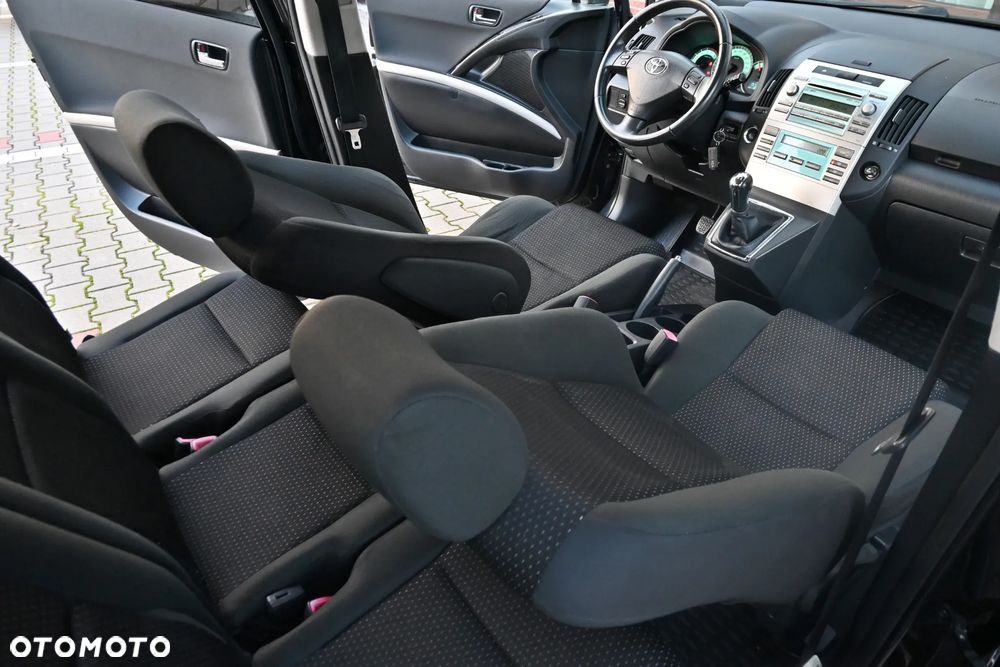 Toyota Corolla Verso 1.8 Sol + 7os - 23